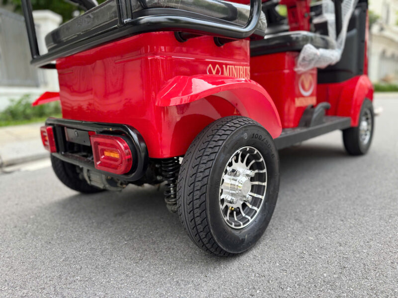 Đánh giá chi tiết xe điện Minibus A5 Pro 2025